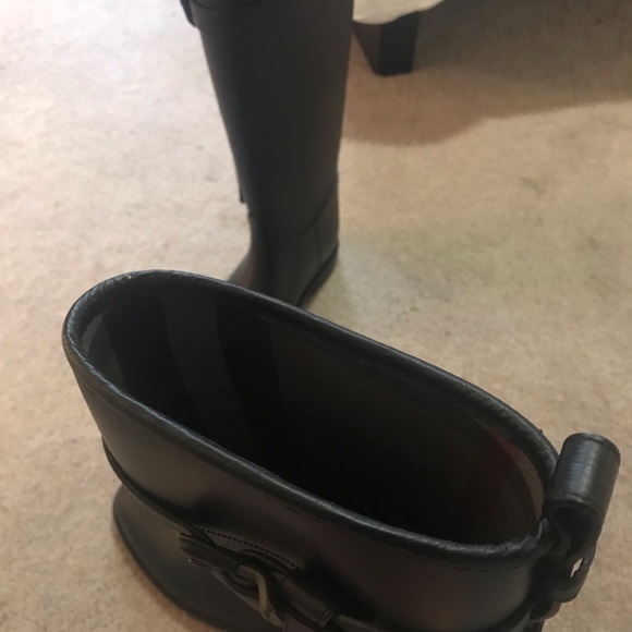 Burberry Rubber Boots - Picture 3 of 4